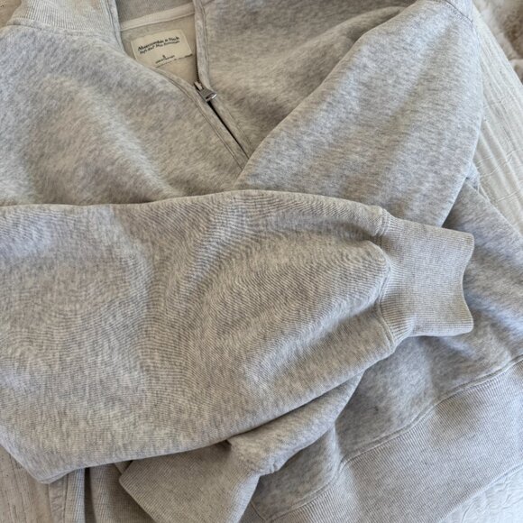 Abercrombie & Fitch Essential Sunday Half-Zip Light Grey Size Small - Picture 5 of 8